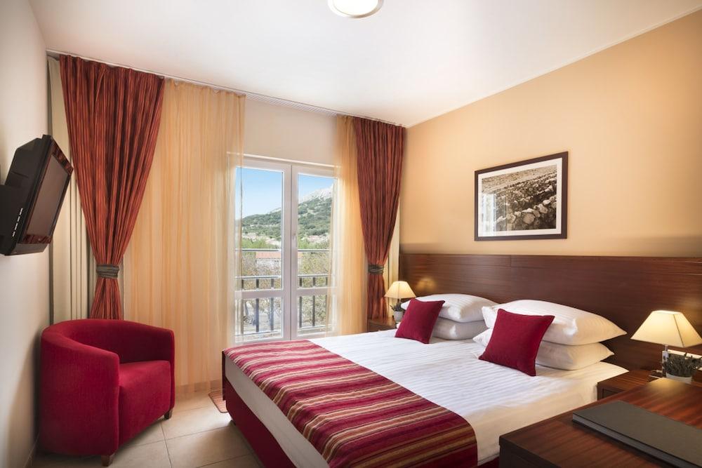 Valamar Atrium Residence バスカ エクステリア 写真